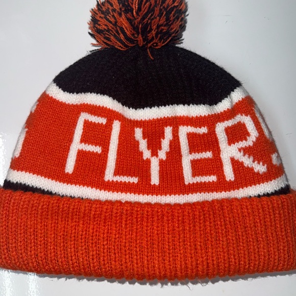 Flyers Knit Hat - Picture 5 of 8